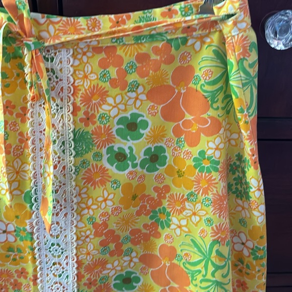 Lilly Pulitzer Vintage “The Lilly” Floral Print Wrap Skirt with Patch Pocket - Picture 5 of 13